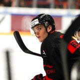 Eliot Bernazzi portera le maillot du HC Sierre pour deux années supplémentaires.